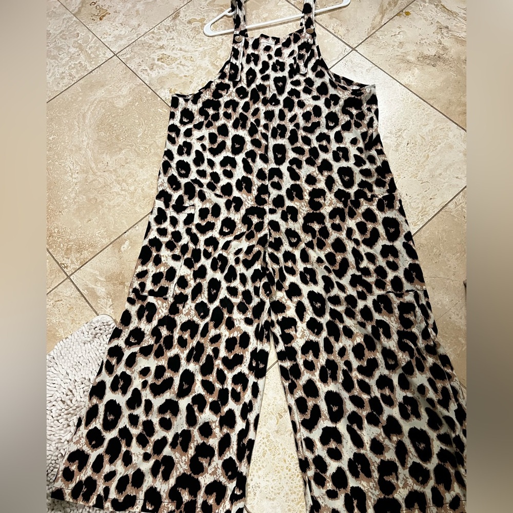 SHEIN Leopard Print Wide-Leg Jumpsuit in Black and Brown